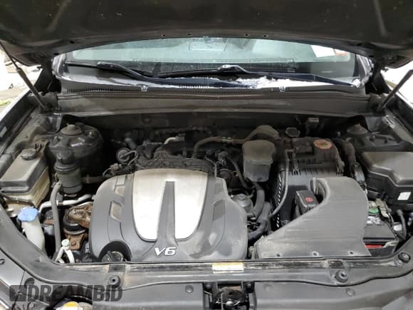 ✅ 2011 Hyundai Santa Fe Limited • VIN: 5XYZHDAG8BG053612 • Lot: 88692775. Listed on Copart with 209,499 mi. Free auction sales archive from the USA and detailed vehicle history report at DreamBid. Image 12.