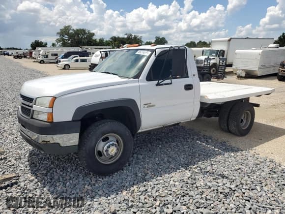 ✅ 2005 Chevrolet Silverado 1500 • VIN: 1GBJC34275E219707 • Лот: 65274005. Опубликован ранее на Copart с пробегом 115 822 миль. Бесплатный доступ к архиву аукционных продаж из США и подробный отчёт об истории автомобиля на DreamBid. Изображение 1.