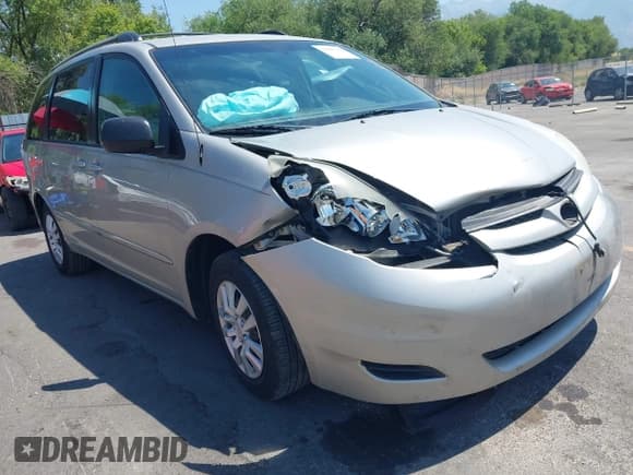 ✅ 2007 Toyota Sienna CE • VIN: 5TDZK23C97S025215 • Lot: 42895250. Listed on IAAI with 264,964 mi. Free auction sales archive from the USA and detailed vehicle history report at DreamBid. Image 1.