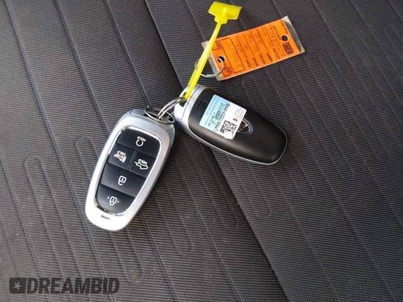 ✅ 2022 Hyundai Santa Cruz SEL • VIN: 5NTJCDAE8NH018805 • Lot: 43864030. Listed on IAAI with 68,985 mi. Free auction sales archive from the USA and detailed vehicle history report at DreamBid. Image 11.