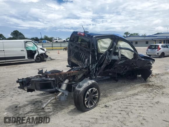 ✅ 2021 Chevrolet Colorado 2WD Z71 • VIN: 1GCGSDENXM1108002 • Лот: 71829395. Опубликован ранее на Copart с пробегом Не указан. Бесплатный доступ к архиву аукционных продаж из США и подробный отчёт об истории автомобиля на DreamBid. Изображение 3.