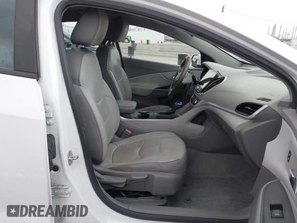 ✅ 2018 Chevrolet Volt LT • VIN: 1G1RC6S5XJU151831 • Лот: 43623106. Опубликован ранее на IAAI с пробегом 68 728 миль. Бесплатный доступ к архиву аукционных продаж из США и подробный отчёт об истории автомобиля на DreamBid. Изображение 5.