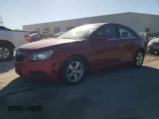 2013 Chevrolet Cruze 1LT z VIN 1G1PC5SB2D7322548, wystawiony jako Copart lot #90811705 z przebiegiem 87 061 mil mil oraz Szkoda całkowita • Salvage title. Historia ofert i sprzedaży dostępna na DreamBid. Obrazek 1.