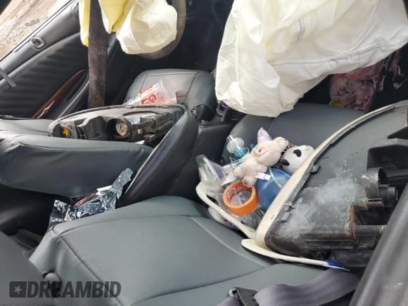 ✅ 1999 Chrysler Sebring JXi • VIN: 3C3EL55H9XT595652 • Lot: 65734855. Wystawiony na Copart z przebiegiem Nie podano. Bezpłatny archiwum sprzedaży aukcyjnych z USA i szczegółowy raport historii pojazdu na DreamBid. Zdjęcie 12.