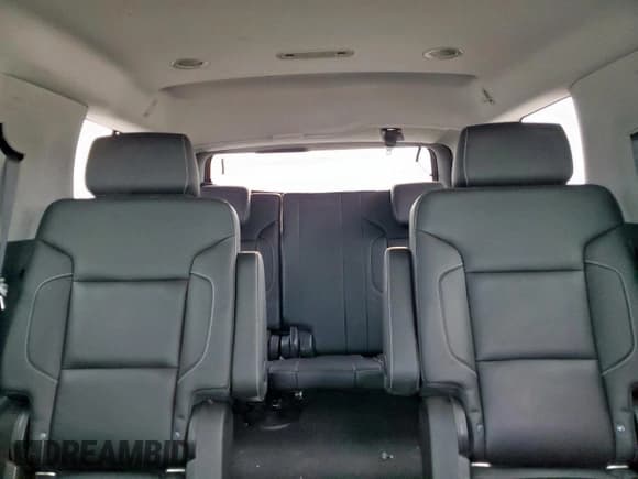 ✅ 2020 Chevrolet Tahoe LT • VIN: 1GNSCBKC6LR221662 • Lot: 84175745. Listed on Copart with 50,157 mi. Free auction sales archive from the USA and detailed vehicle history report at DreamBid. Image 10.