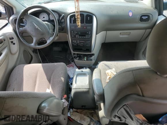 ✅ 2007 Chrysler Town & Country Touring • VIN: 2A4GP54LX7R259181 • Lot: 69270655. Listed on Copart with 271,924 mi. Free auction sales archive from the USA and detailed vehicle history report at DreamBid. Image 8.