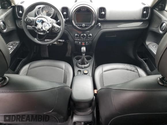 ✅ 2017 MINI Countryman Cooper • VIN: WMZYS7C33H3E06749 • Lot: 71037585. Wystawiony na Copart z przebiegiem 39 811 mil. Bezpłatny archiwum sprzedaży aukcyjnych z USA i szczegółowy raport historii pojazdu na DreamBid. Zdjęcie 8.