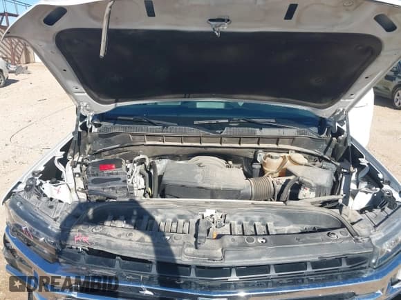 ✅ 2019 Chevrolet Silverado 1500 LT • VIN: 3GCPWCED3KG184679 • Lot: 43575622. Wystawiony na IAAI z przebiegiem 113 897 mil. Bezpłatny archiwum sprzedaży aukcyjnych z USA i szczegółowy raport historii pojazdu na DreamBid. Zdjęcie 10.