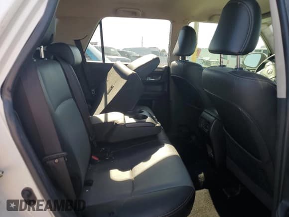 ✅ 2023 Toyota 4Runner SR5 Premium • VIN: JTENU5JR9P6133301 • Lot: 84040355. Wystawiony na Copart z przebiegiem 14 776 mil. Bezpłatny archiwum sprzedaży aukcyjnych z USA i szczegółowy raport historii pojazdu na DreamBid. Zdjęcie 10.