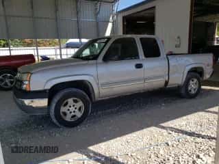 2005 Chevrolet Silverado 1500 Z71 z VIN 1GCEK19B75E118289, wystawiony jako Copart lot #72653704 z przebiegiem 332 872 mil mil oraz Czysty tytuł • Clean title. Historia ofert i sprzedaży dostępna na DreamBid. Obrazek 1.