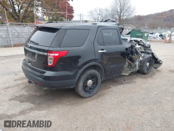✅ 2015 Ford Explorer Limited • VIN: 1FM5K8F8XFGA16360 • Lot: 43713250. Wystawiony na IAAI z przebiegiem 236 188 mil. Bezpłatny archiwum sprzedaży aukcyjnych z USA i szczegółowy raport historii pojazdu na DreamBid. Zdjęcie 4.