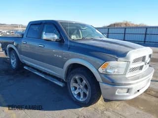 ✅ 2009 Dodge 1500 Laramie • VIN: 1D3HV13T29S778714 • Lot: 41364288. Wystawiony na IAAI z przebiegiem 151 451 mil. Bezpłatny archiwum sprzedaży aukcyjnych z USA i szczegółowy raport historii pojazdu na DreamBid. Zdjęcie 1.