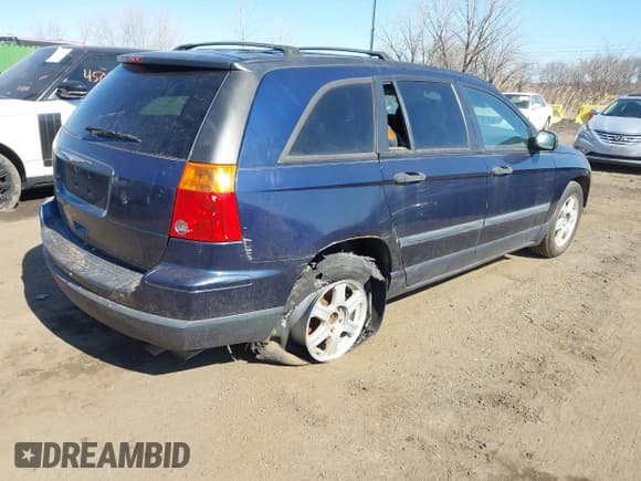 ✅ 2005 Chrysler Pacifica • VIN: 2C4GM48L35R447993 • Лот: 41528088. Опубликован ранее на IAAI с пробегом 152 825 миль. Бесплатный доступ к архиву аукционных продаж из США и подробный отчёт об истории автомобиля на DreamBid. Изображение 4.