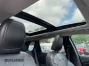 ✅ 2020 Jeep Cherokee Limited • VIN: 1C4PJMDXXLD562415 • Lot: 87179025. Wystawiony na Copart z przebiegiem 142 343 mil. Bezpłatny archiwum sprzedaży aukcyjnych z USA i szczegółowy raport historii pojazdu na DreamBid. Zdjęcie 7.