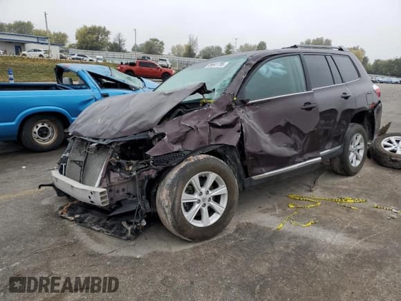 ✅ 2011 Toyota Highlander • VIN: 5TDBK3EH5BS081693 • Лот: 89641795. Опубликован ранее на Copart с пробегом Не указан. Бесплатный доступ к архиву аукционных продаж из США и подробный отчёт об истории автомобиля на DreamBid. Изображение 1.