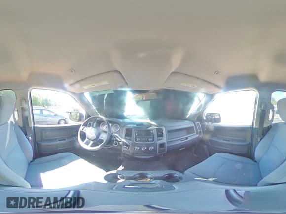 ✅ 2018 Ram 1500 Tradesman • VIN: 1C6RR6FG3JS210982 • Lot: 83967415. Wystawiony na Copart z przebiegiem 162 720 mil. Bezpłatny archiwum sprzedaży aukcyjnych z USA i szczegółowy raport historii pojazdu na DreamBid. Zdjęcie 15.