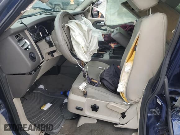 ✅ 2010 Ford Expedition SSV • VIN: 1FMJU1F59AEB07663 • Lot: 91509185. Listed on Copart with 122,782 mi. Free auction sales archive from the USA and detailed vehicle history report at DreamBid. Image 7.