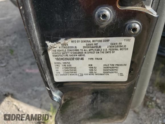 ✅ 2003 Chevrolet Silverado 2500HD LS • VIN: 1GCHC29U23E198146 • Лот: 73506314. Опубликован ранее на Copart с пробегом 232 549 миль. Бесплатный доступ к архиву аукционных продаж из США и подробный отчёт об истории автомобиля на DreamBid. Изображение 12.