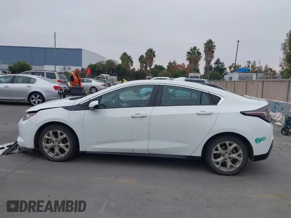 ✅ 2017 Chevrolet Volt Premier • VIN: 1G1RD6S51HU163874 • Lot: 43599799. Listed on IAAI with 125,378 mi. Free auction sales archive from the USA and detailed vehicle history report at DreamBid. Image 14.