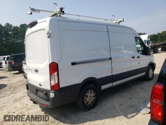 ✅ 2018 Ford Transit • VIN: 1FTYR2CV0JKA78165 • Lot: 70396615. Wystawiony na Copart z przebiegiem 216 761 mil. Bezpłatny archiwum sprzedaży aukcyjnych z USA i szczegółowy raport historii pojazdu na DreamBid. Zdjęcie 3.