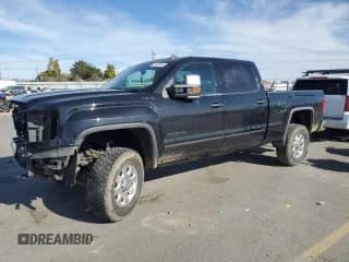 ✅ 2015 GMC Sierra 2500HD SLT • VIN: 1GT12ZE84FF111190 • Lot: 89528105. Listed on Copart with 162,533 mi. Free auction sales archive from the USA and detailed vehicle history report at DreamBid. Image 1.