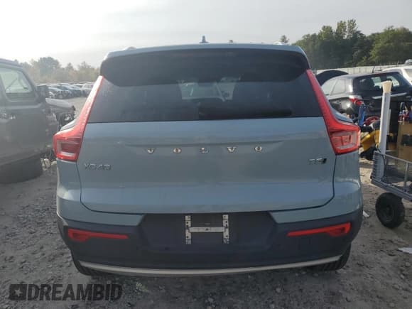 ✅ 2019 Volvo XC40 Momentum • VIN: YV4162XZ1K2009510 • Lot: 84588205. Listed on Copart with 68,853 mi. Free auction sales archive from the USA and detailed vehicle history report at DreamBid. Image 6.