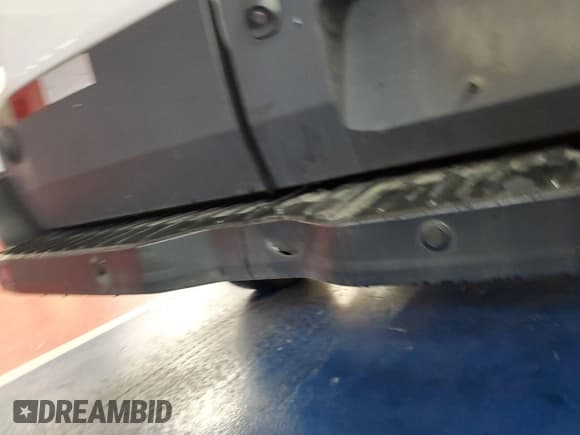 ✅ 2019 Ford Transit Passenger XL • VIN: 1FBZX2ZM7KKA95155 • Лот: 43780804. Опубликован ранее на IAAI с пробегом 241 458 миль. Бесплатный доступ к архиву аукционных продаж из США и подробный отчёт об истории автомобиля на DreamBid. Изображение 1.