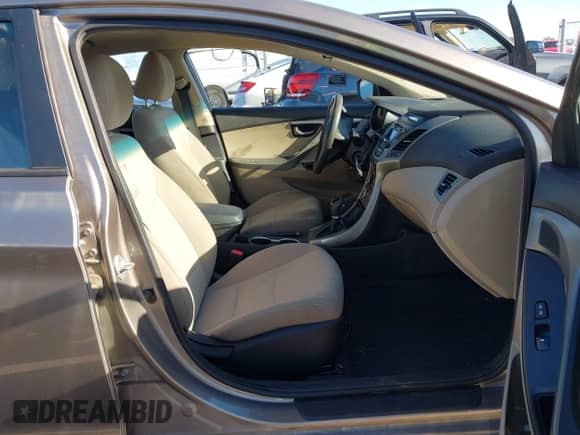 2016 Hyundai Elantra SE с VIN 5NPDH4AE5GH698338, выставлен на аукционе IAAI как лот 43269288 с пробегом 143 861 миль миль и . История ставок и продаж доступна на DreamBid. Изображение 5.