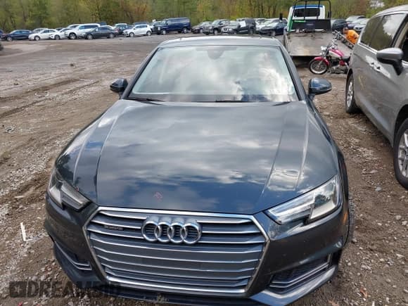 ✅ 2018 Audi A4 • VIN: WAUNNAF43JA223973 • Lot: 43212664. Listed on IAAI with 52,093 mi. Free auction sales archive from the USA and detailed vehicle history report at DreamBid. Image 12.