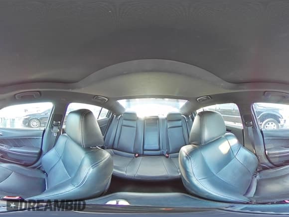 ✅ 2013 Dodge Charger RT Plus • VIN: 2C3CDXDT4DH715948 • Lot: 71035165. Wystawiony na Copart z przebiegiem 167 896 mil. Bezpłatny archiwum sprzedaży aukcyjnych z USA i szczegółowy raport historii pojazdu na DreamBid. Zdjęcie 15.