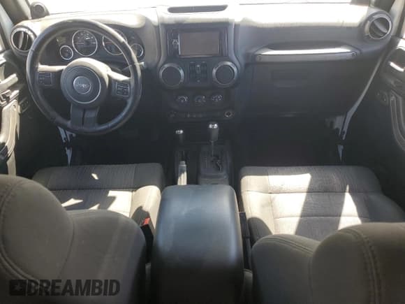 ✅ 2011 Jeep Wrangler Unlimited Sport • VIN: 1J4BA3H19BL574886 • Лот: 49600645. Опубликован ранее на Copart с пробегом 111 150 миль. Бесплатный доступ к архиву аукционных продаж из США и подробный отчёт об истории автомобиля на DreamBid. Изображение 8.