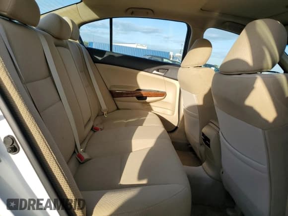 ✅ 2012 Honda Accord EX • VIN: 1HGCP2F75CA030782 • Lot: 87007665. Wystawiony na Copart z przebiegiem 134 336 mil. Bezpłatny archiwum sprzedaży aukcyjnych z USA i szczegółowy raport historii pojazdu na DreamBid. Zdjęcie 10.