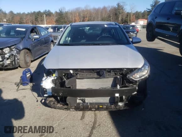 2022 Hyundai Accent SEL z VIN 3KPC24A61NE175874, wystawiony jako Copart lot #39651833 z przebiegiem 7 389 mil mil oraz . Historia ofert i sprzedaży dostępna na DreamBid. Obrazek 5.