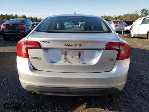 ✅ 2012 Volvo S60 T5 • VIN: YV1622FS8C2102223 • Lot: 87181845. Wystawiony na Copart z przebiegiem 124 379 mil. Bezpłatny archiwum sprzedaży aukcyjnych z USA i szczegółowy raport historii pojazdu na DreamBid. Zdjęcie 6.