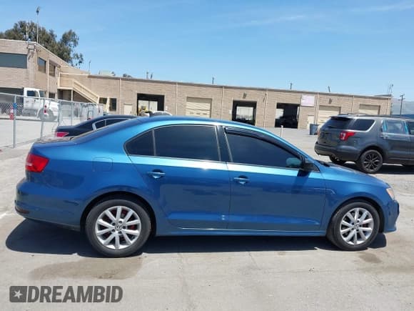 ✅ 2015 Volkswagen Jetta SE • VIN: 3VWD17AJ0FM258133 • Lot: 42191943. Listed on IAAI with 105,888 mi. Free auction sales archive from the USA and detailed vehicle history report at DreamBid. Image 14.