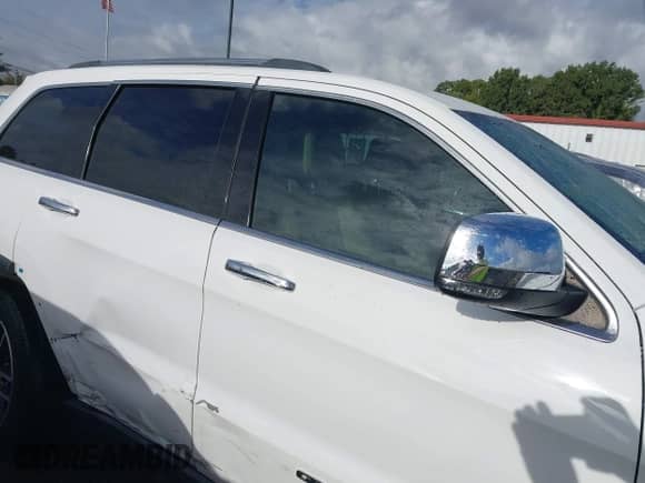 2018 Jeep Grand Cherokee Limited with VIN 1C4RJEBG5JC429811, listed as a IAAI auction lot 43370767 with 77,454 mi miles and . Bid and sale history available at DreamBid. Image 13.