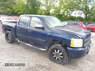 ✅ 2008 Chevrolet Silverado 1500 LS • VIN: 2GCEC13C081157102 • Lot: 42256714. Listed on IAAI with 180,000 mi. Free auction sales archive from the USA and detailed vehicle history report at DreamBid. Image 1.