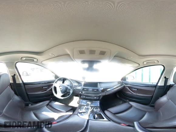 ✅ 2014 BMW 5 Series 528i xDrive • VIN: WBA5A7C57ED614026 • Лот: 43072437. Опубликован ранее на IAAI с пробегом 125 948 миль. Бесплатный доступ к архиву аукционных продаж из США и подробный отчёт об истории автомобиля на DreamBid. Изображение 19.