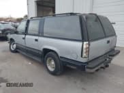 ✅ 1994 Chevrolet Suburban • VIN: 1GNEC16K5RJ305763 • Lot: 43618114. Listed on IAAI with 317,235 mi. Free auction sales archive from the USA and detailed vehicle history report at DreamBid. Image 3.