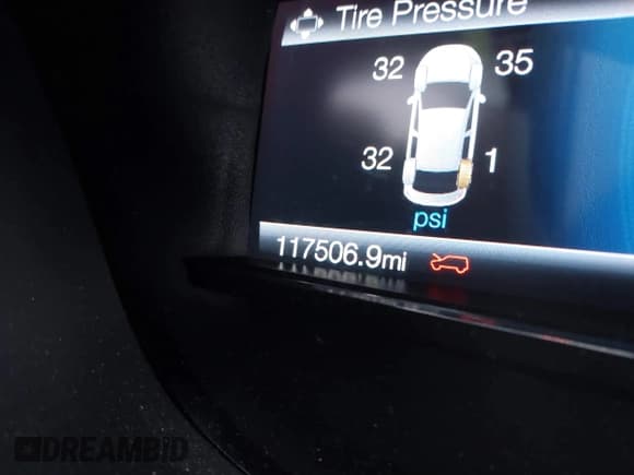 ✅ 2018 Ford Explorer XLT • VIN: 1FM5K8D81JGA28571 • Lot: 41541040. Wystawiony na IAAI z przebiegiem 117 506 mil. Bezpłatny archiwum sprzedaży aukcyjnych z USA i szczegółowy raport historii pojazdu na DreamBid. Zdjęcie 16.