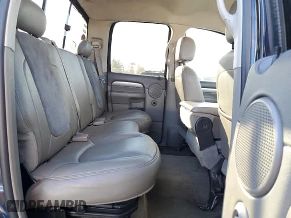 ✅ 2004 Dodge 1500 SLT • VIN: 1D7HU18NX4S763401 • Лот: 80205334. Опубликован ранее на Copart с пробегом 129 250 миль. Бесплатный доступ к архиву аукционных продаж из США и подробный отчёт об истории автомобиля на DreamBid. Изображение 10.