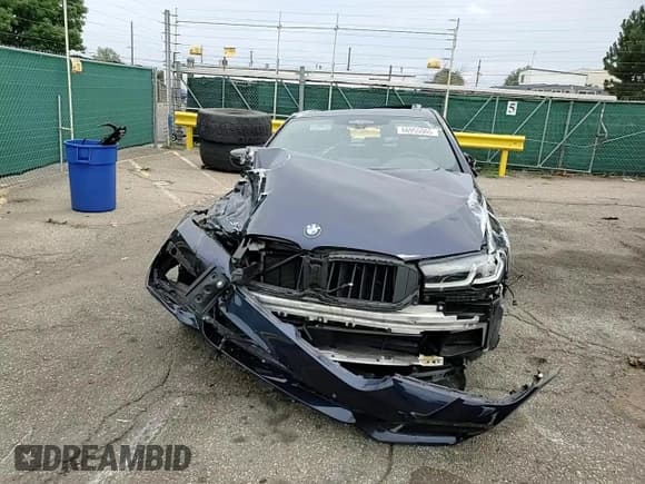 ✅ 2021 BMW 5 Series M550i xDrive • VIN: WBA13BK06MCF92030 • Lot: 66955065. Wystawiony na Copart z przebiegiem Nie podano. Bezpłatny archiwum sprzedaży aukcyjnych z USA i szczegółowy raport historii pojazdu na DreamBid. Zdjęcie 13.