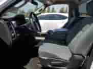 2017 Ram 1500 Tradesman z VIN 3C6JR6AG1HG791498, wystawiony jako Copart lot #60173345 z przebiegiem 89 814 mil mil oraz Szkoda całkowita • Salvage title. Historia ofert i sprzedaży dostępna na DreamBid. Obrazek 7.