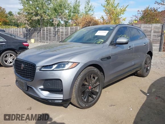 ✅ 2022 Jaguar F-Pace S • VIN: SADCJ2EX0NA702000 • Lot: 40229566. Wystawiony na IAAI z przebiegiem 36 593 mil. Bezpłatny archiwum sprzedaży aukcyjnych z USA i szczegółowy raport historii pojazdu na DreamBid. Zdjęcie 2.