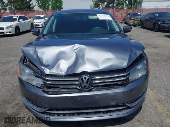 ✅ 2014 Volkswagen Passat S • VIN: 1VWAP7A3XEC003928 • Лот: 42483100. Опубликован ранее на IAAI с пробегом 132 117 миль. Бесплатный доступ к архиву аукционных продаж из США и подробный отчёт об истории автомобиля на DreamBid. Изображение 6.