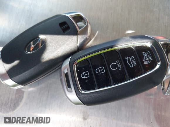 ✅ 2022 Hyundai Elantra Blue • VIN: KMHLM4AJ2NU028765 • Lot: 42516435. Listed on IAAI with 100,649 mi. Free auction sales archive from the USA and detailed vehicle history report at DreamBid. Image 11.