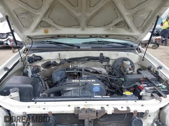 ✅ 2003 Toyota Tundra SR5 • VIN: 5TBRN34103S347917 • Lot: 42083454. Listed on IAAI with 324,185 mi. Free auction sales archive from the USA and detailed vehicle history report at DreamBid. Image 10.