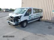 ✅ 2017 Ford Transit XL • VIN: 1FBZX2ZM6HKA10816 • Lot: 42393943. Wystawiony na IAAI z przebiegiem 41 939 mil. Bezpłatny archiwum sprzedaży aukcyjnych z USA i szczegółowy raport historii pojazdu na DreamBid. Zdjęcie 15.