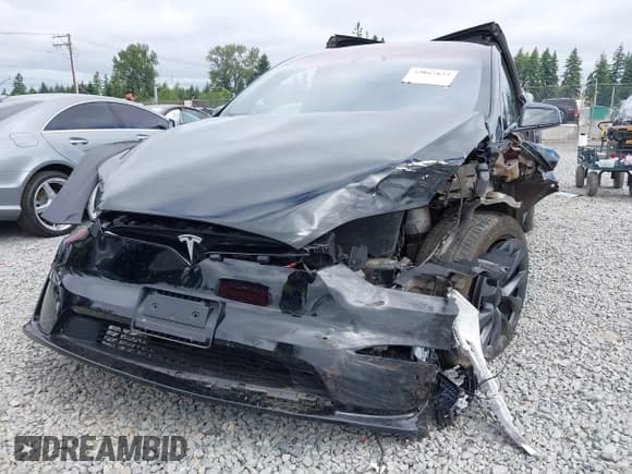 ✅ 2022 Tesla Model X • VIN: 7SAXCDE56NF337026 • Lot: 42807822. Wystawiony na IAAI z przebiegiem 26 499 mil. Bezpłatny archiwum sprzedaży aukcyjnych z USA i szczegółowy raport historii pojazdu na DreamBid. Zdjęcie 6.