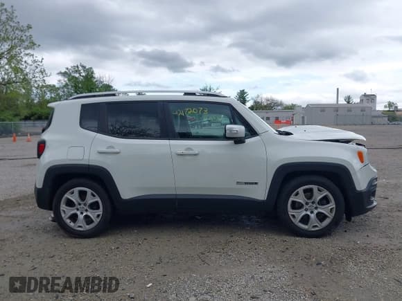 ✅ 2016 Jeep Renegade Limited • VIN: ZACCJADT9GPC74452 • Lot: 42172073. Wystawiony na IAAI z przebiegiem 81 002 mil. Bezpłatny archiwum sprzedaży aukcyjnych z USA i szczegółowy raport historii pojazdu na DreamBid. Zdjęcie 14.
